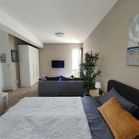 Apartment Danijela 诺瓦利娅 外观 照片