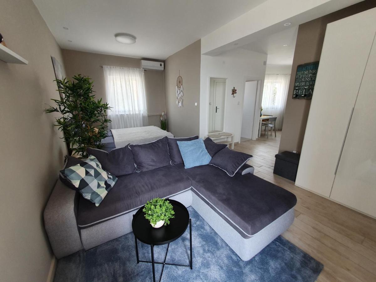 Apartment Danijela 诺瓦利娅 外观 照片